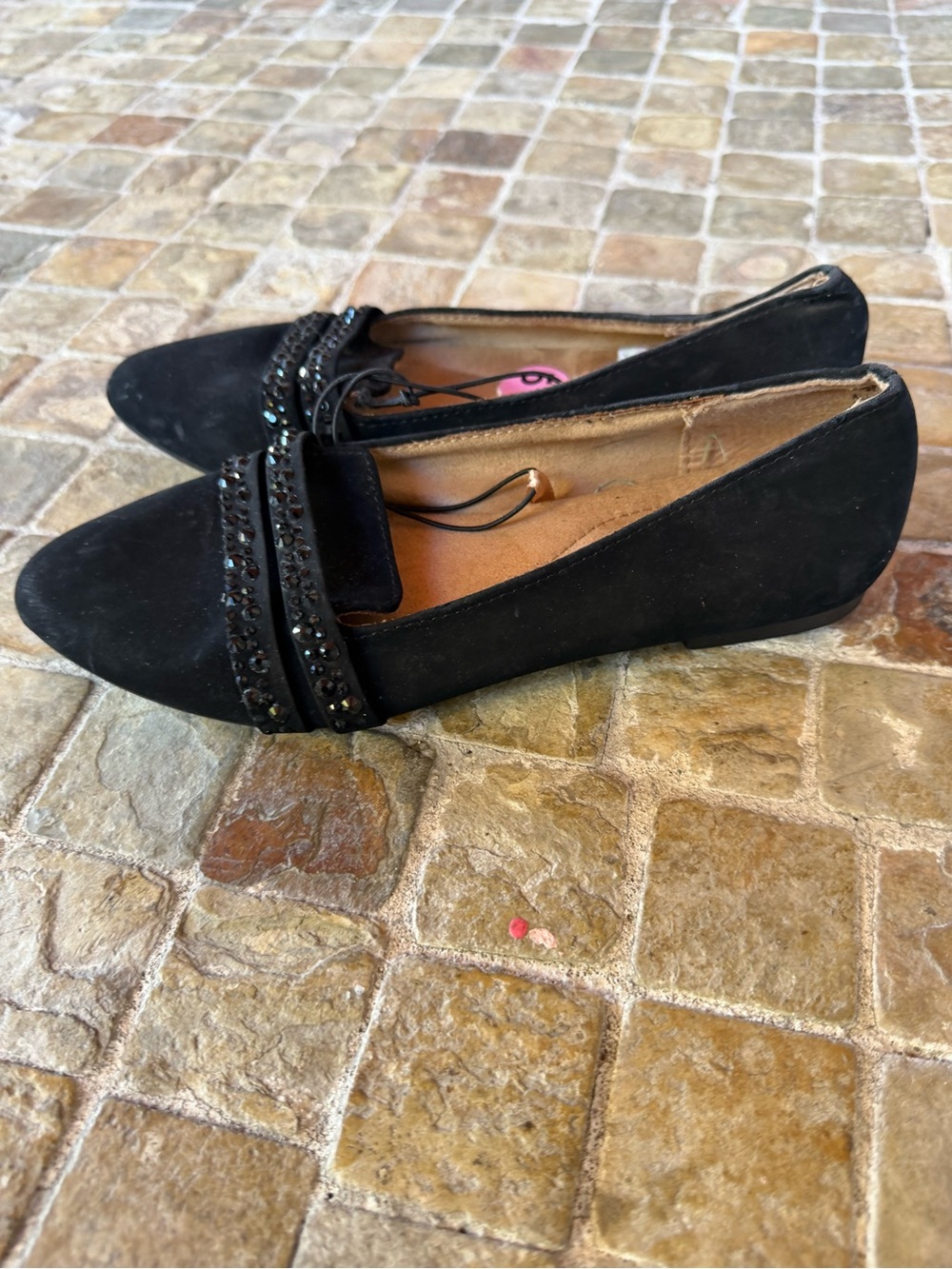Women’s Black Embellished Pointed-Toe Flats - Picture 4 of 5